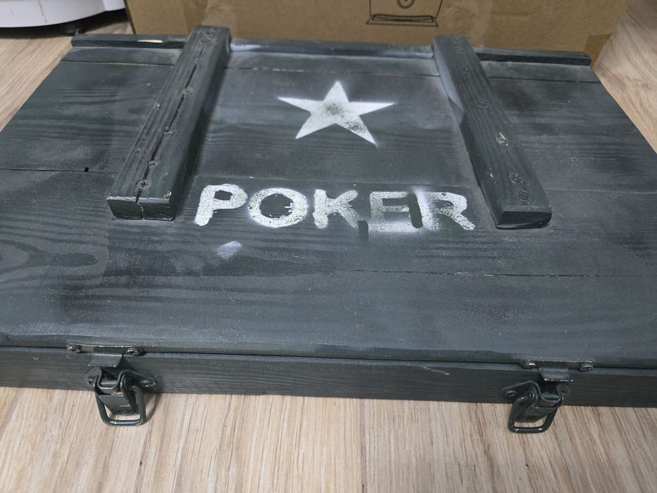 Drewniana skrzynka poker ręcznie robiona