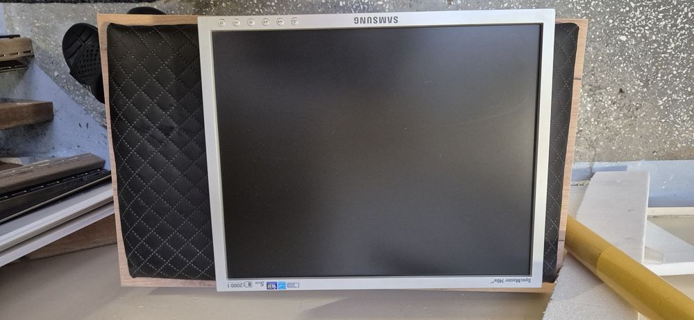 Monitor Samsung 740N Plus