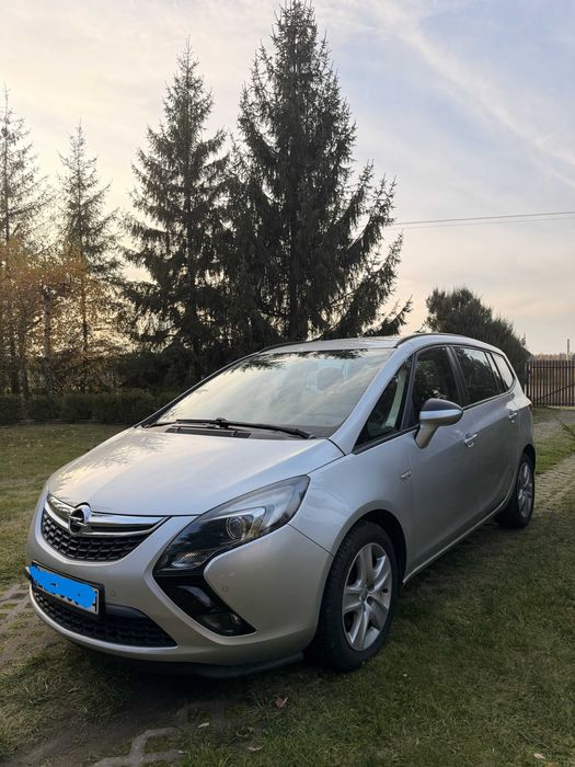 Opel Zafira c tourer 1.4 turbo 7 osobowy