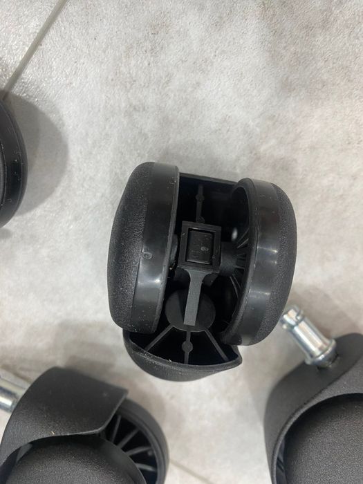 колеса на офісне крісло IKEA