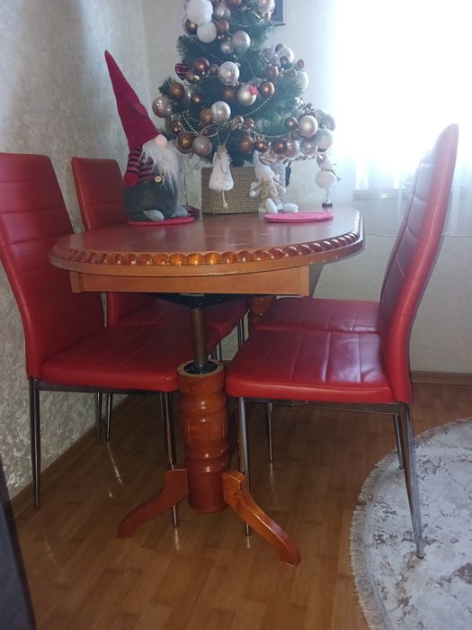 Стіл розкладний +4 стільці