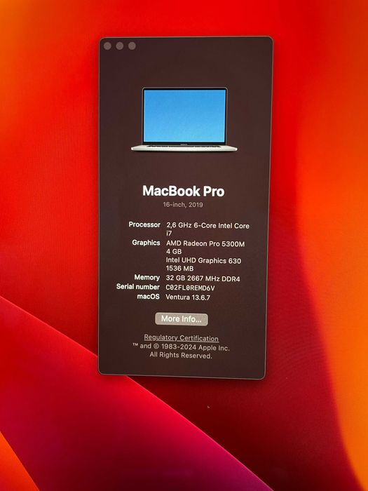 Apple MacBook Pro 16" / i7 / 32 GB / Radeon Pro 5500M 4GB / 512 GB SSD