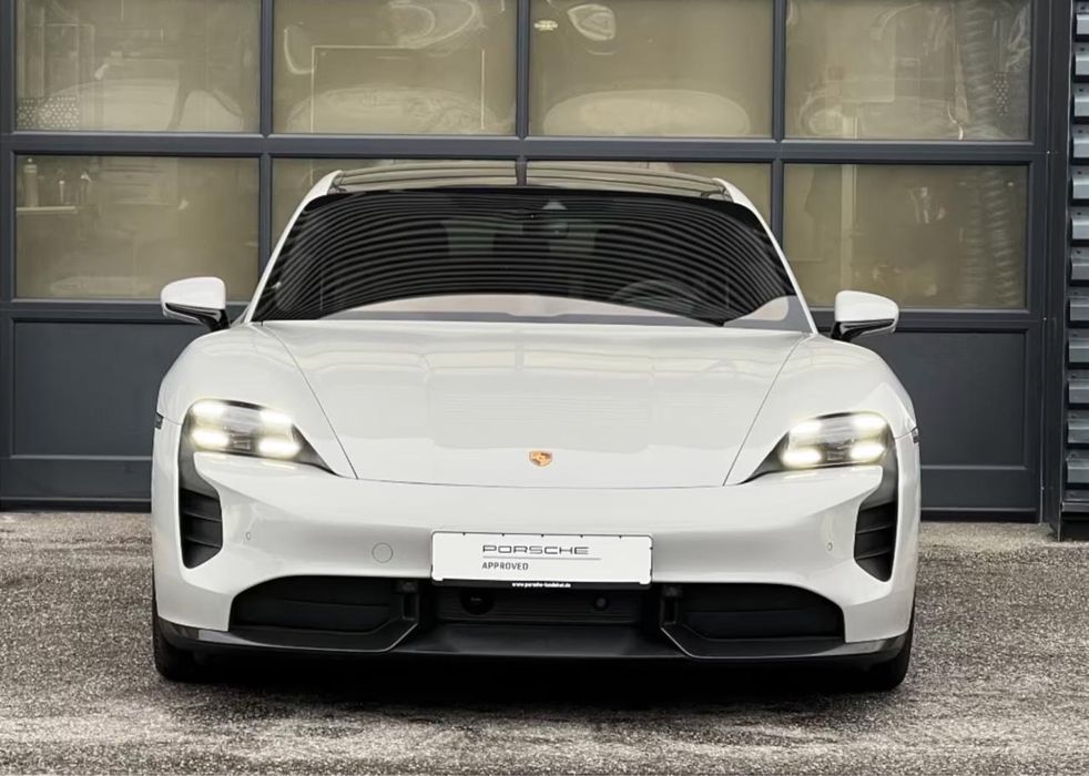 Vendo porche taycan turbo s