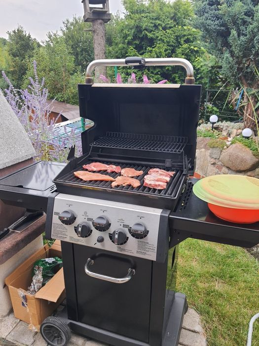 Gril gazowy Broil King Monarch 390