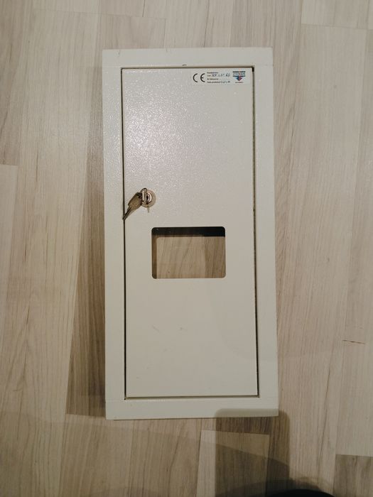 Drzwiczki z kluczami do rozdzielnicy RP L1F 6S Elektryk Imielin