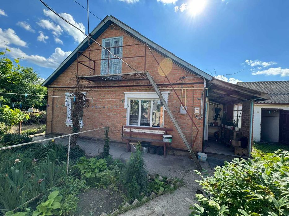 Продаж будинку з гаражем і ділянкою на 14.5 сотки, Турбів, вул. Маяковського