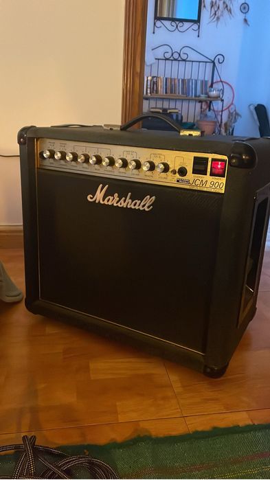 Amplificador Marshall JCM900 valvulas guitarra