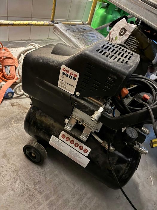 OPORTUNIDADE de equipamentos em ótimo estado