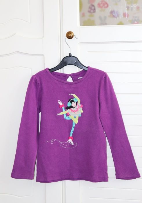 Кофта Carter's с аппликацией фигуристки для девочки на 5 лет