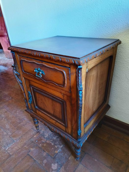 Conjunto de Quarto Vintage em Madeira