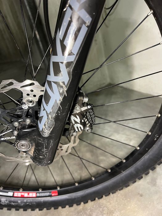 YT Tues 27.5 Downhill