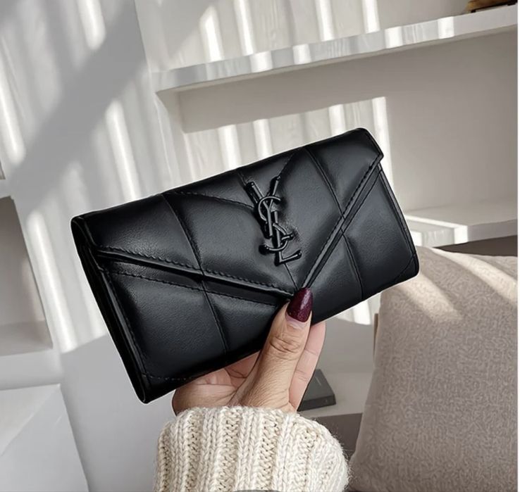 Стьобаний гаманець у стилі YSL