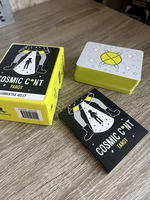 Розпродаж таро колод