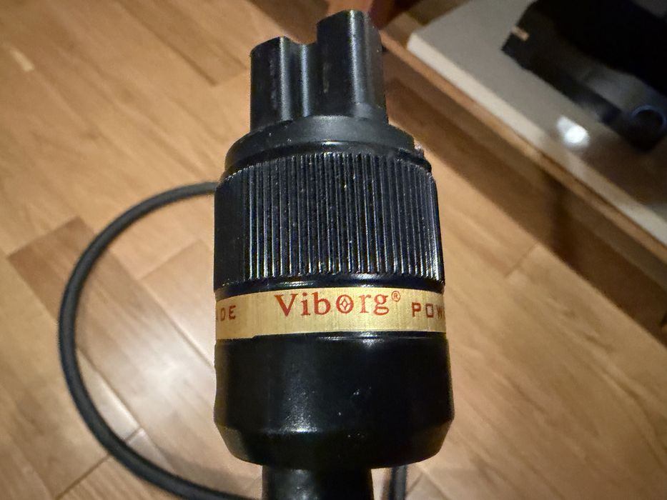 Illuminati Power Reference One kabel sieciowy