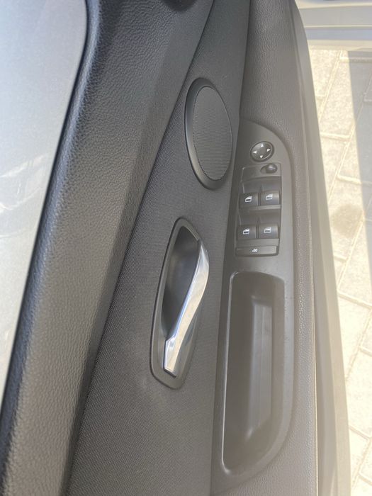BMW 5 Series 2009 E61 (FL) • 525d Automatic (197 к.c)