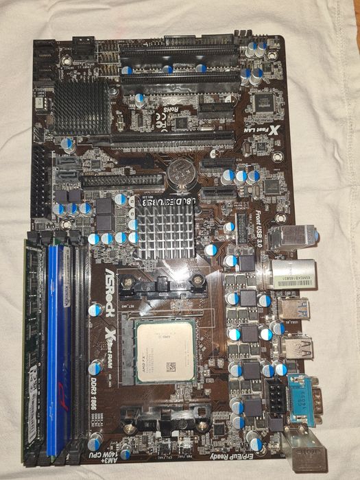 Zestaw części używanych do komputera