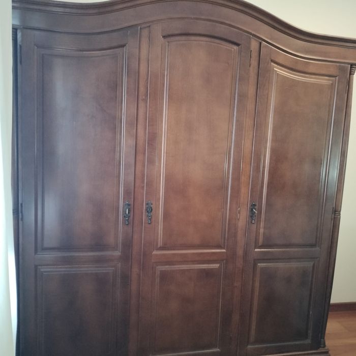 Mobília de quarto completa em  madeira  carvalho