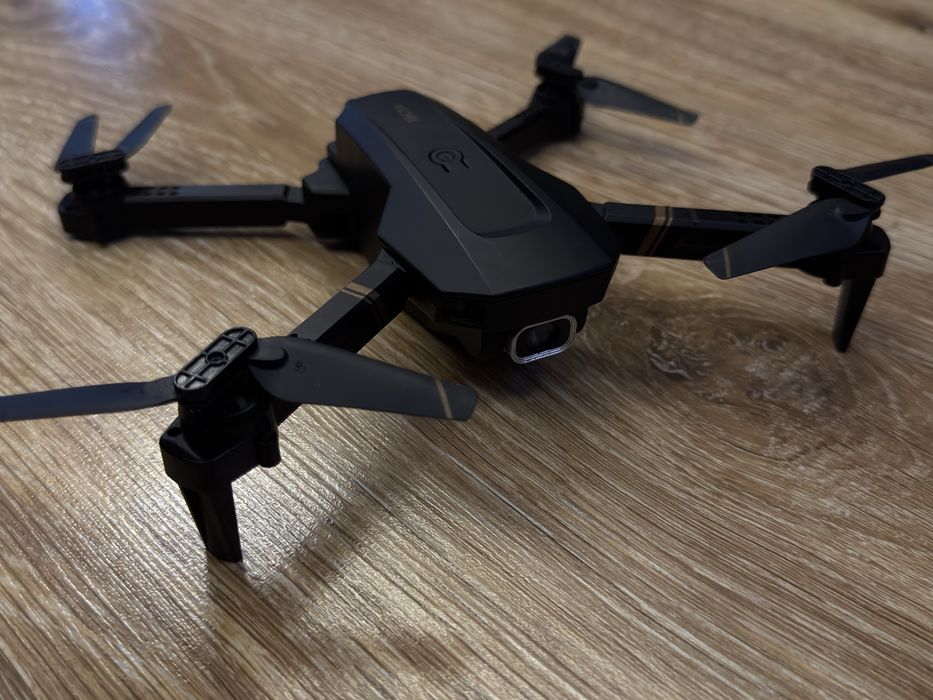 dron 4DRC nagrywa filmy