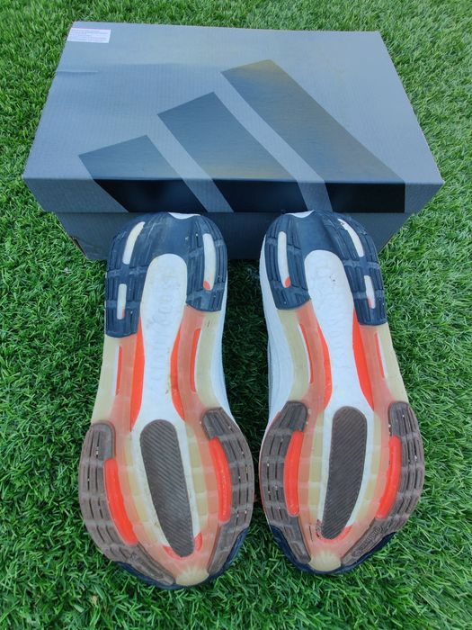 Sapatilhas Adidas Ultraboost Light Parley - T44EU