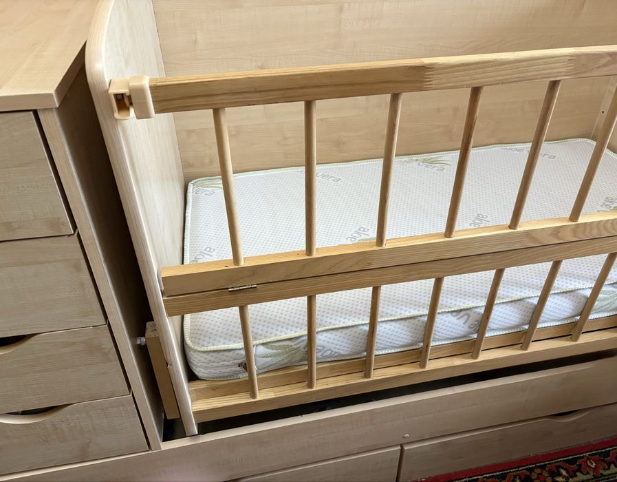 Продам кровать трансформер