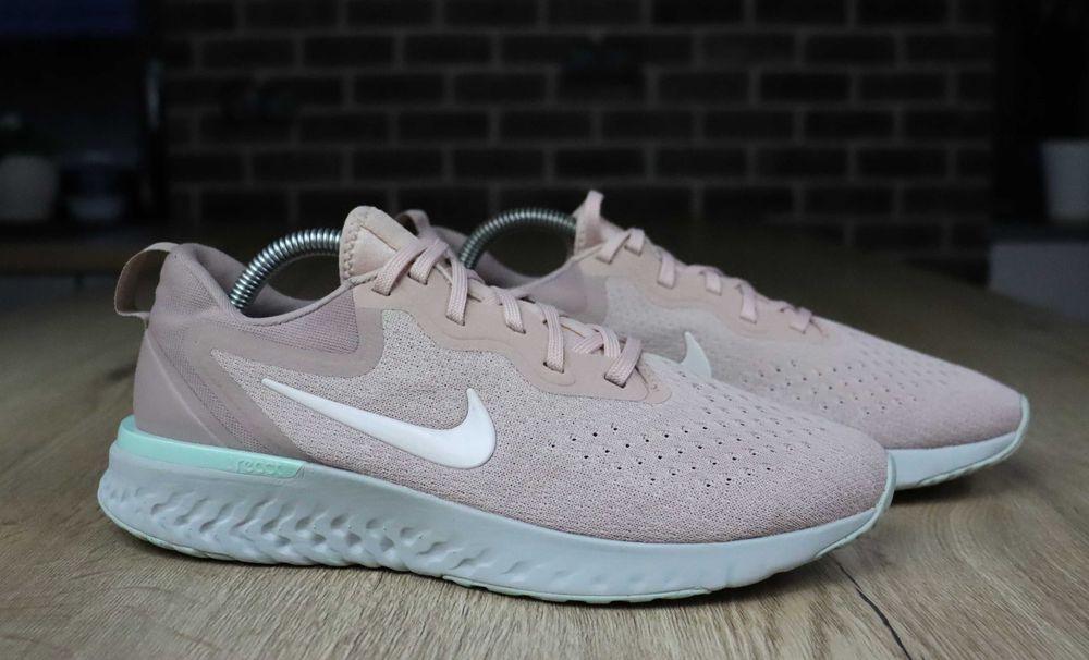 Nike Odyssey React damskie sneakersy 41 ( 26,5 cm)