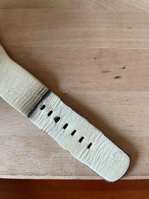 Relógio DKNY (bracelete em pele)