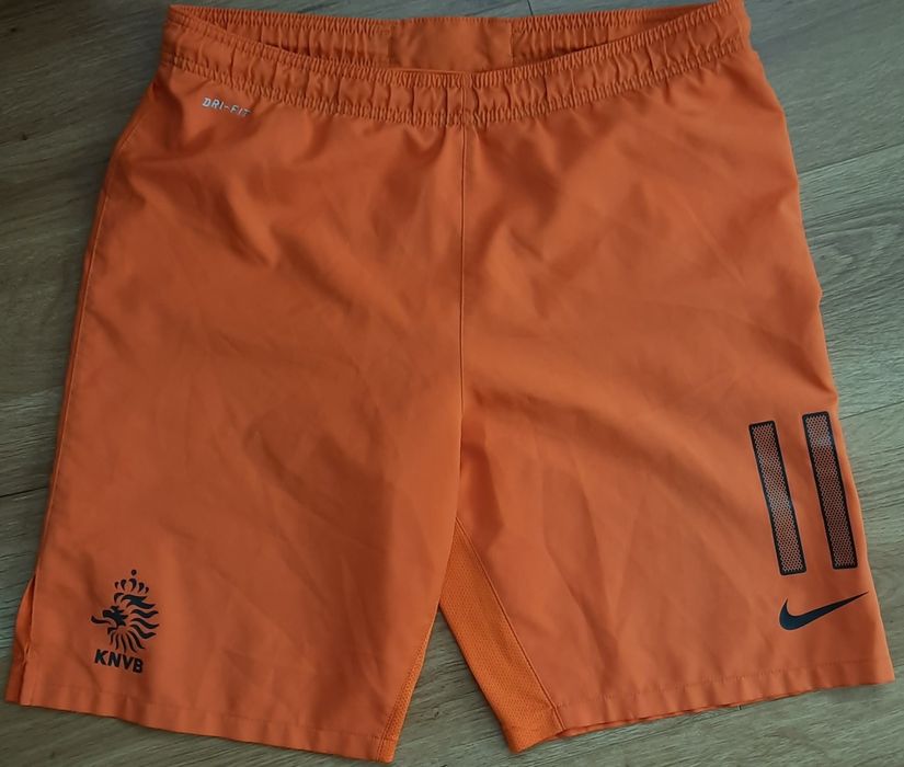 Шорти Nike dri fit (S)