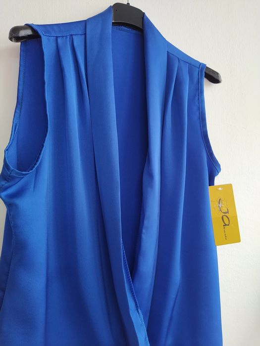 Blusa/ Top acetinado azul - Ja Moda - Tam. Único - Nova!