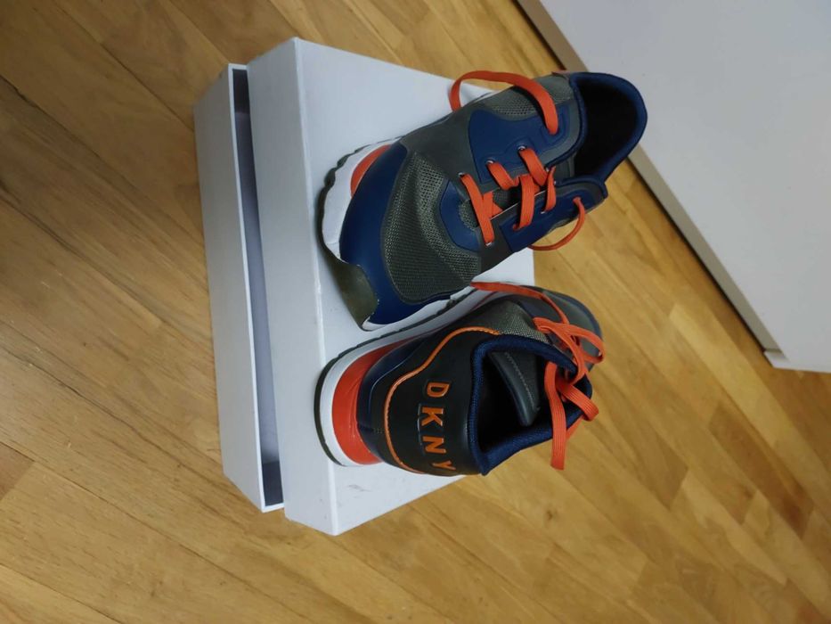 Sapatilhas DKNY tamanho 37