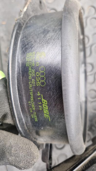 Subwoofer Bose + Głosniki Audi A4 B6