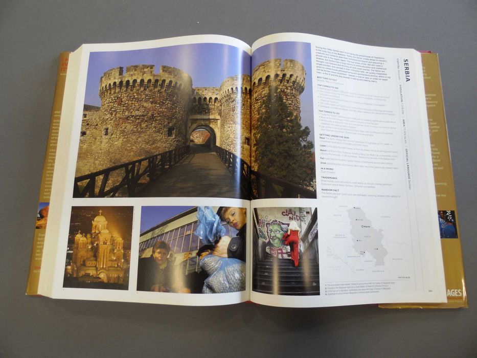 Livro The Travel Book