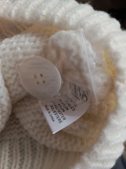 Kremowy gruby sweter kardigan damski kwiaty 3d Vanis oversize