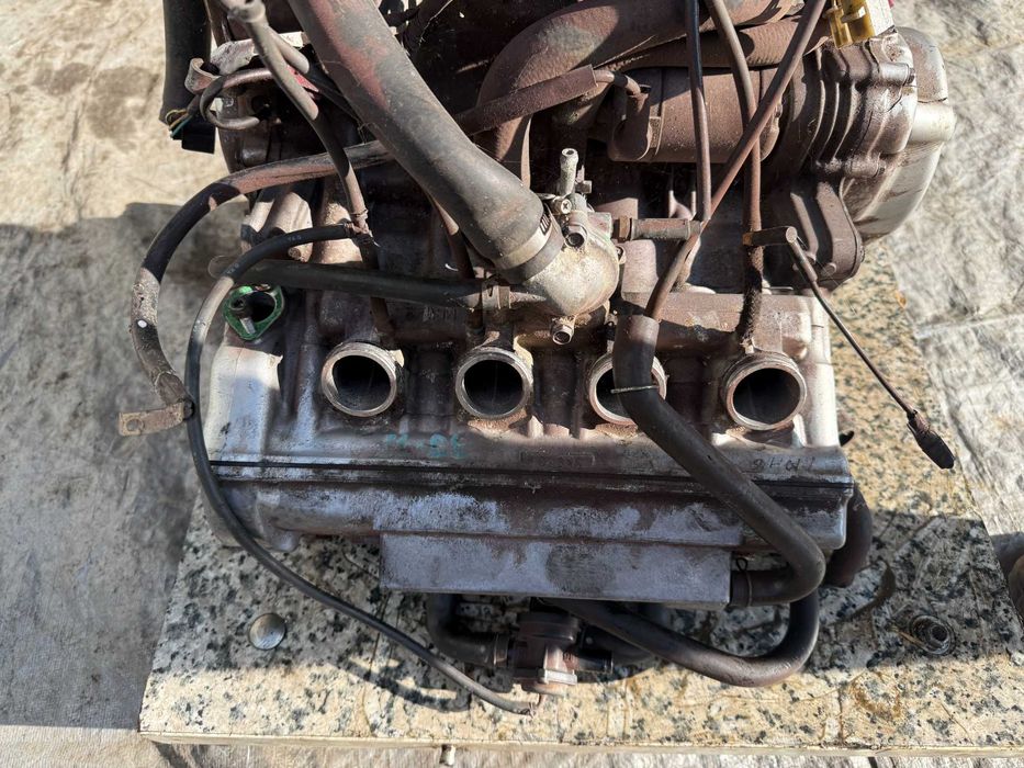 Honda CBR 600 F4 2000 - Silnik