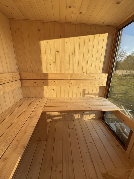 Dom  z kontenera morskiego , sauna