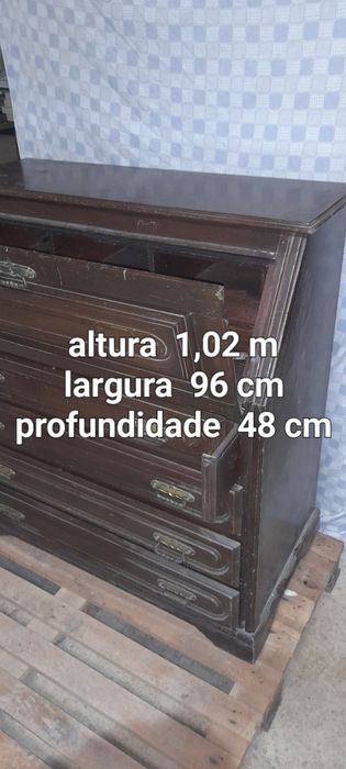 Escrivaninha en madeira