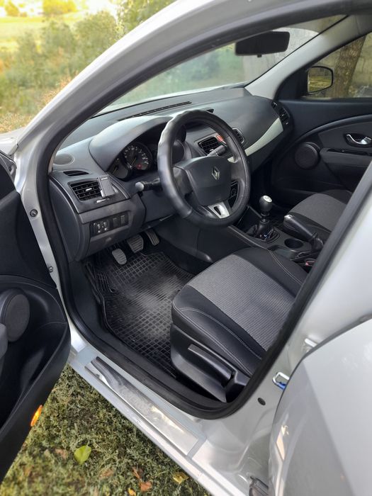 Авто Renault Fluence K9K