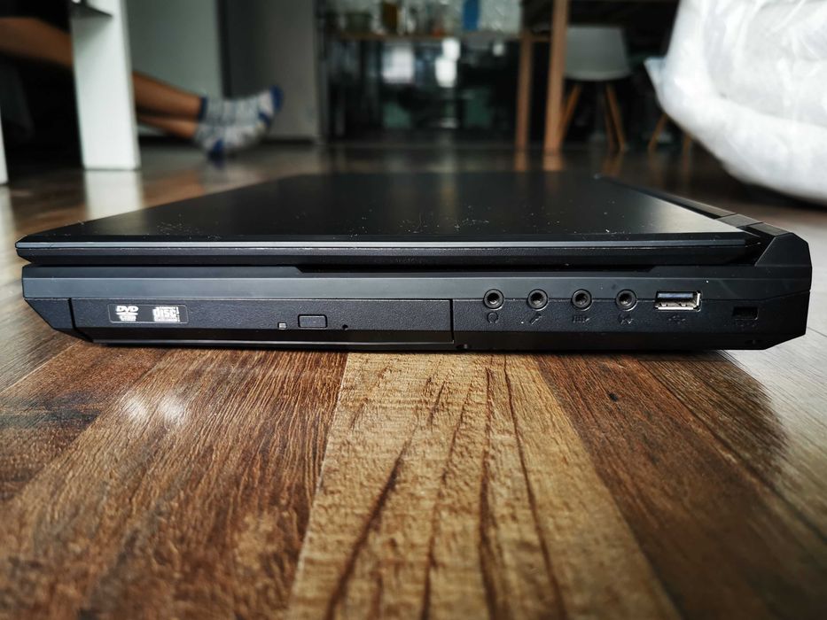 Laptop Gamingowy CLEVO P157SM-A i7 16GB 1000HDD 512SSD 15,6