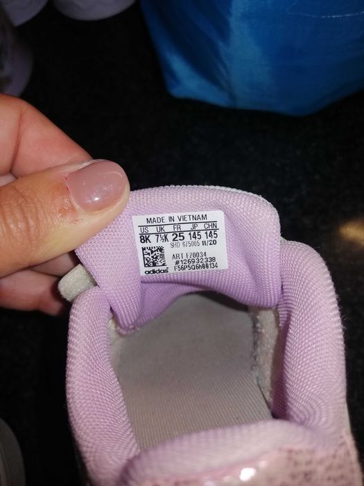 Ténis adidas de criança