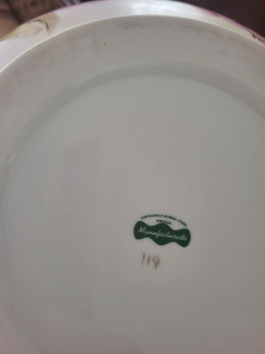 Centro de mesa, pintado à mão. Numerado