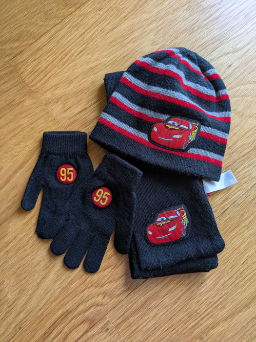 Conjunto gorro, cachecol e luvas Faísca McQueen