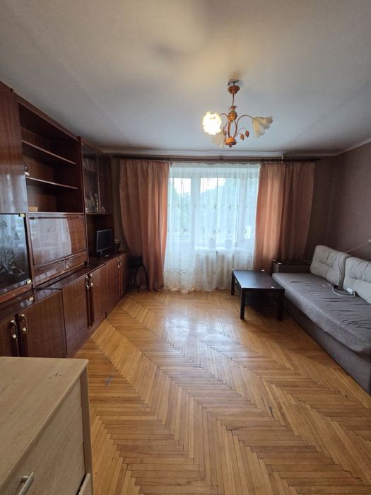 Терміновий продаж трикімнатної квартири.