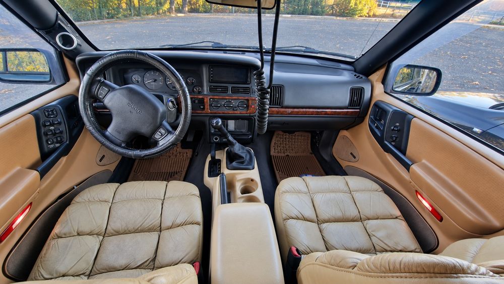 Jeep Grand Cherokee AVERBADO