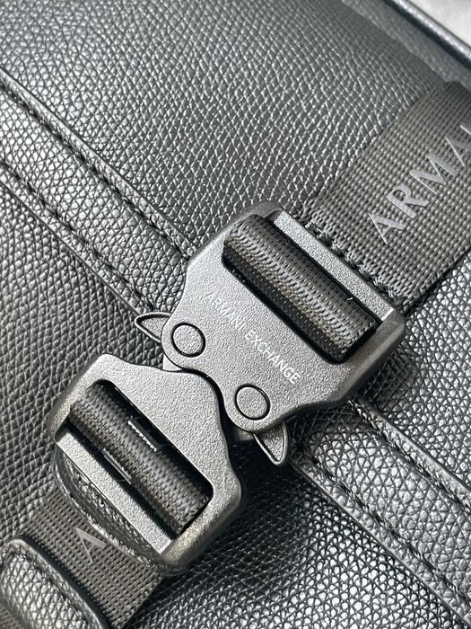 Сумка на плече чоловіча  Armani Exchange  (оригінал)