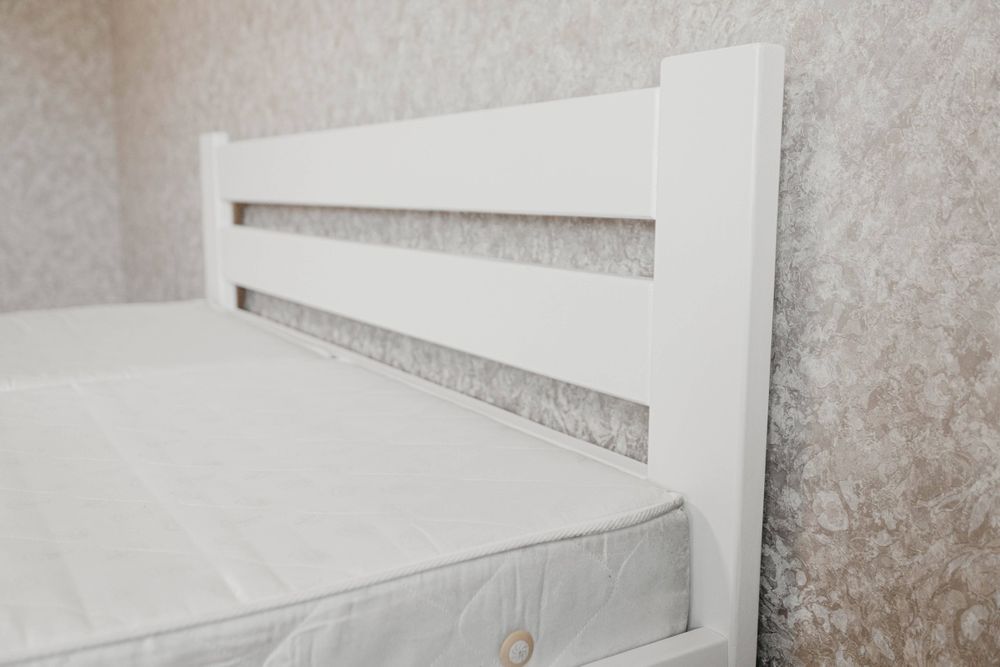 Ліжко дерев'янне, біле 1.6*2 ліжко з дерева, без зрощень,
3 масива сос