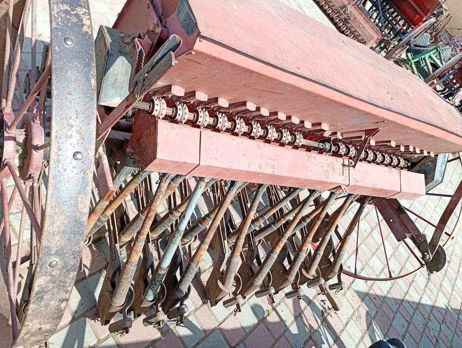 Продам сівалки 17  19 лійок