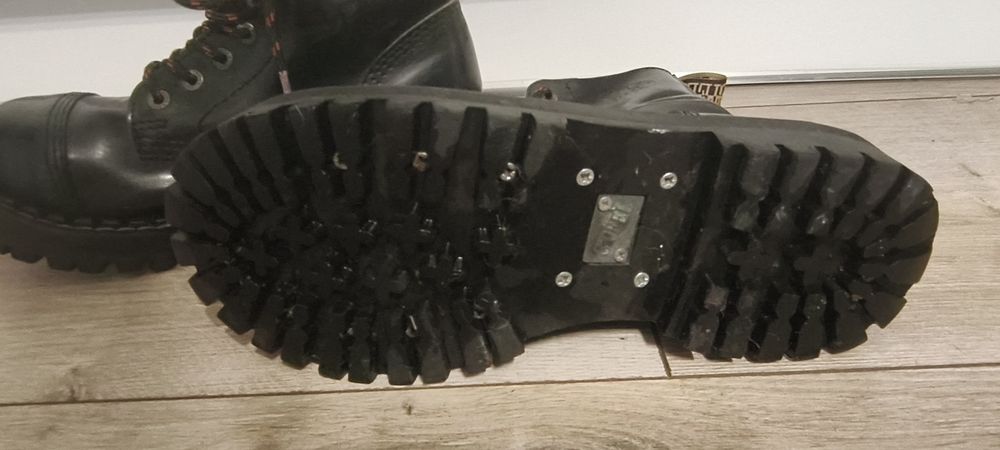 Steel Black glany
