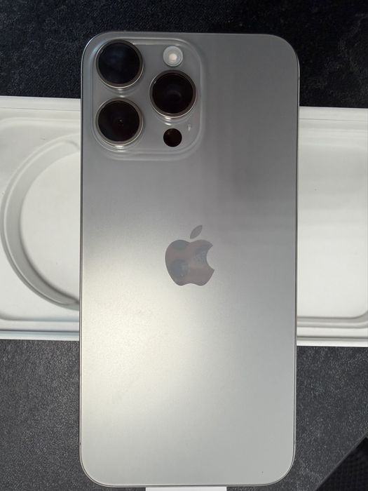 iPhone 15 Pro Max 256 GB
