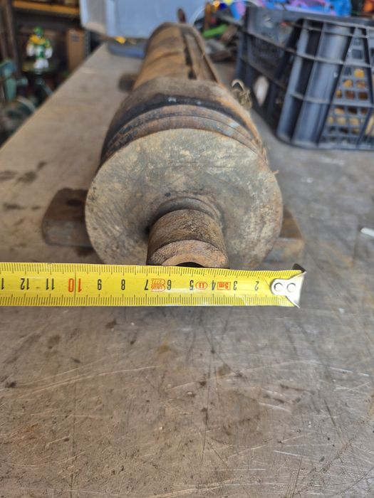 Wał do wyrówniarki / strugarki 40 cm z oprawami i kołem. Heblarka, grubościówka