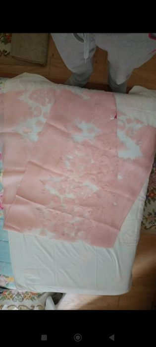 Echarpe cor de rosa muito fina