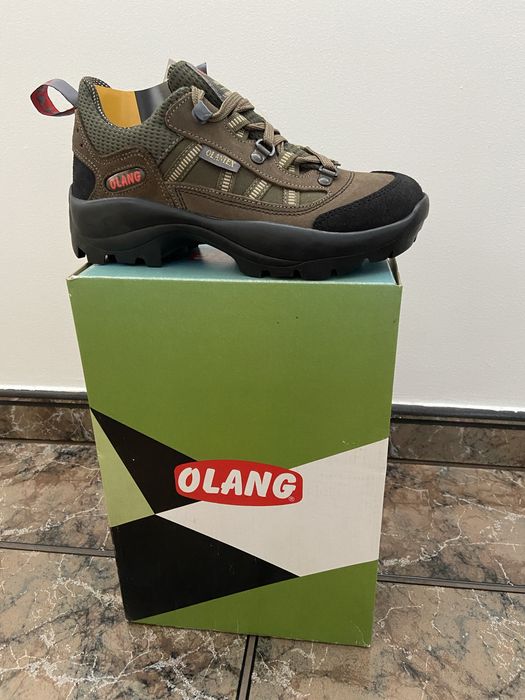 Nowe buty trekkingowe wloskiej firmy  Olang  model Columbus  810 Tex .